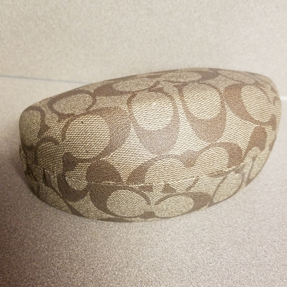 Coach sunglass case signature